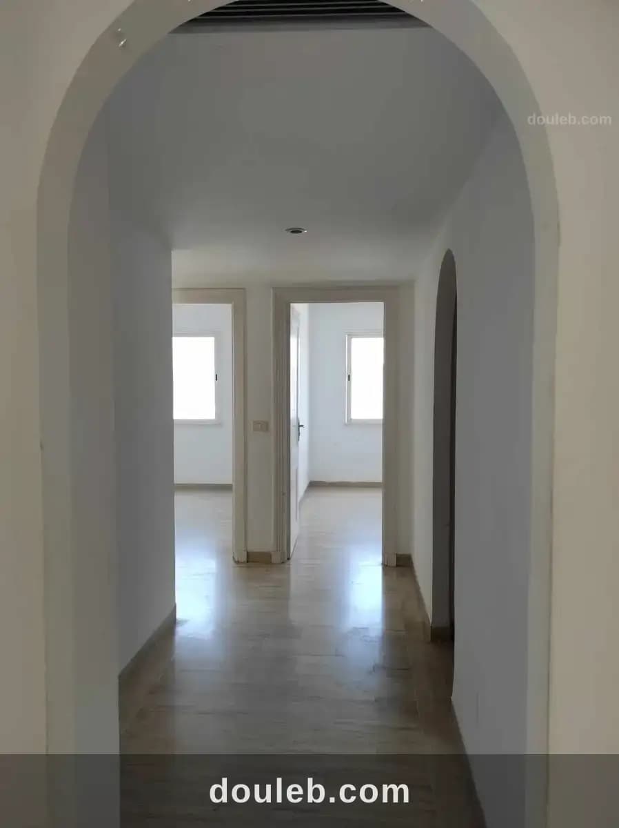 Bureau la soukra - Photo 1