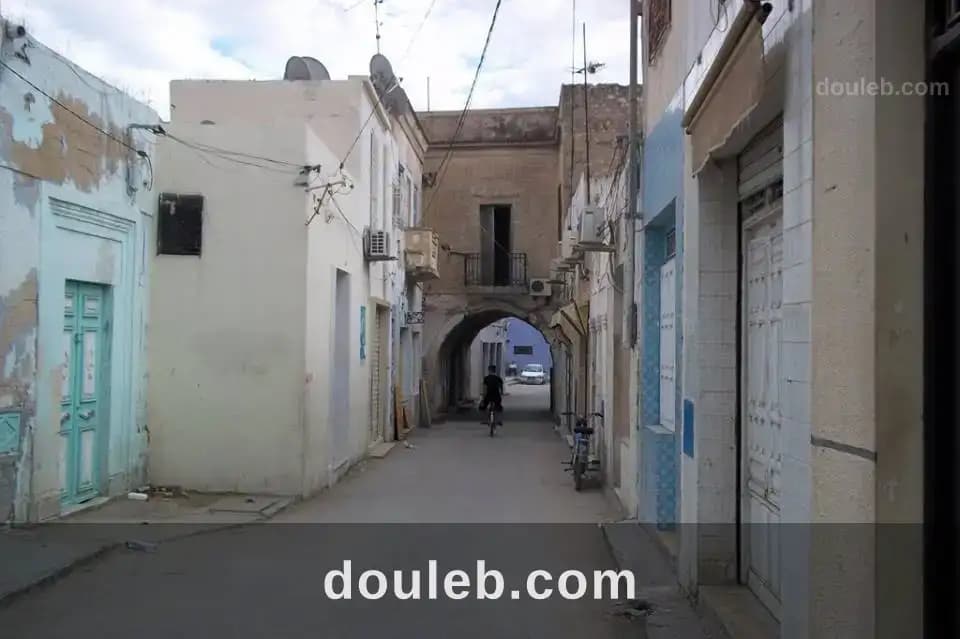 Vend maison au centre de moknine - Photo 1