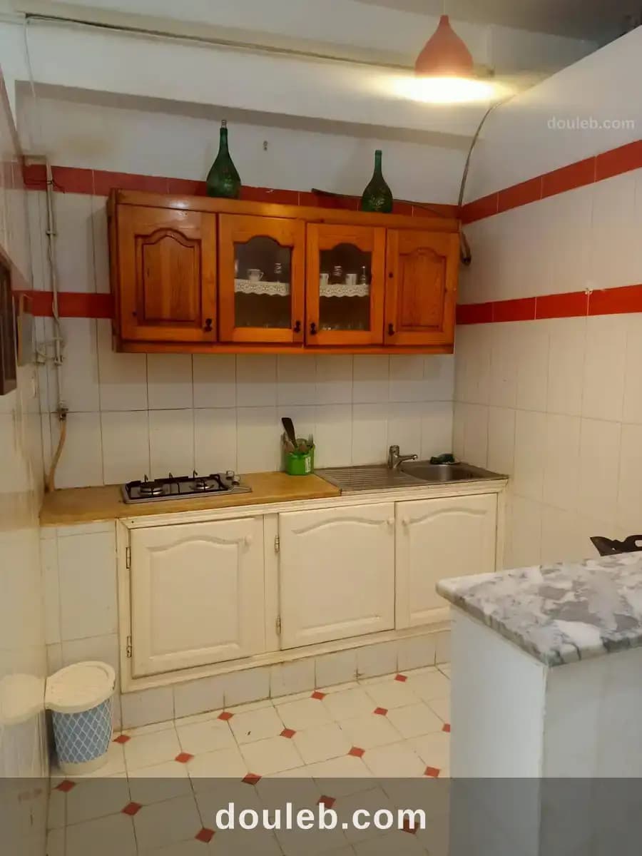 Jolie studio s0 dans une résidence sécurisée - Miniature 2