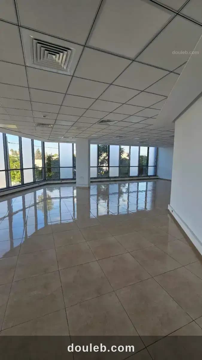 Immeuble récemment construit sup 2000 m - Photo 1