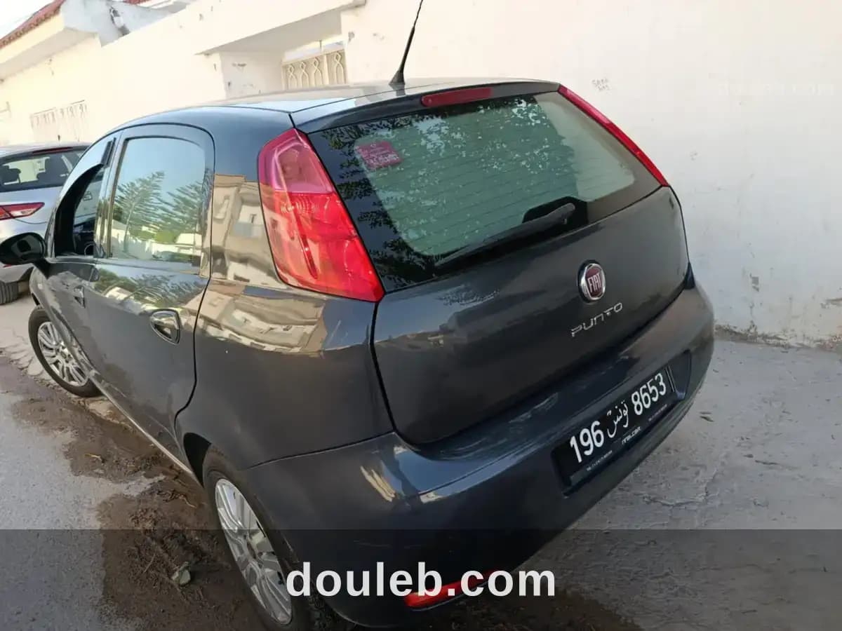 Fiat grande punto - Photo 1