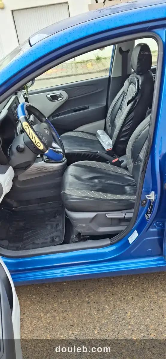 Hyundai i10 populaire 1ère main - Miniature 3