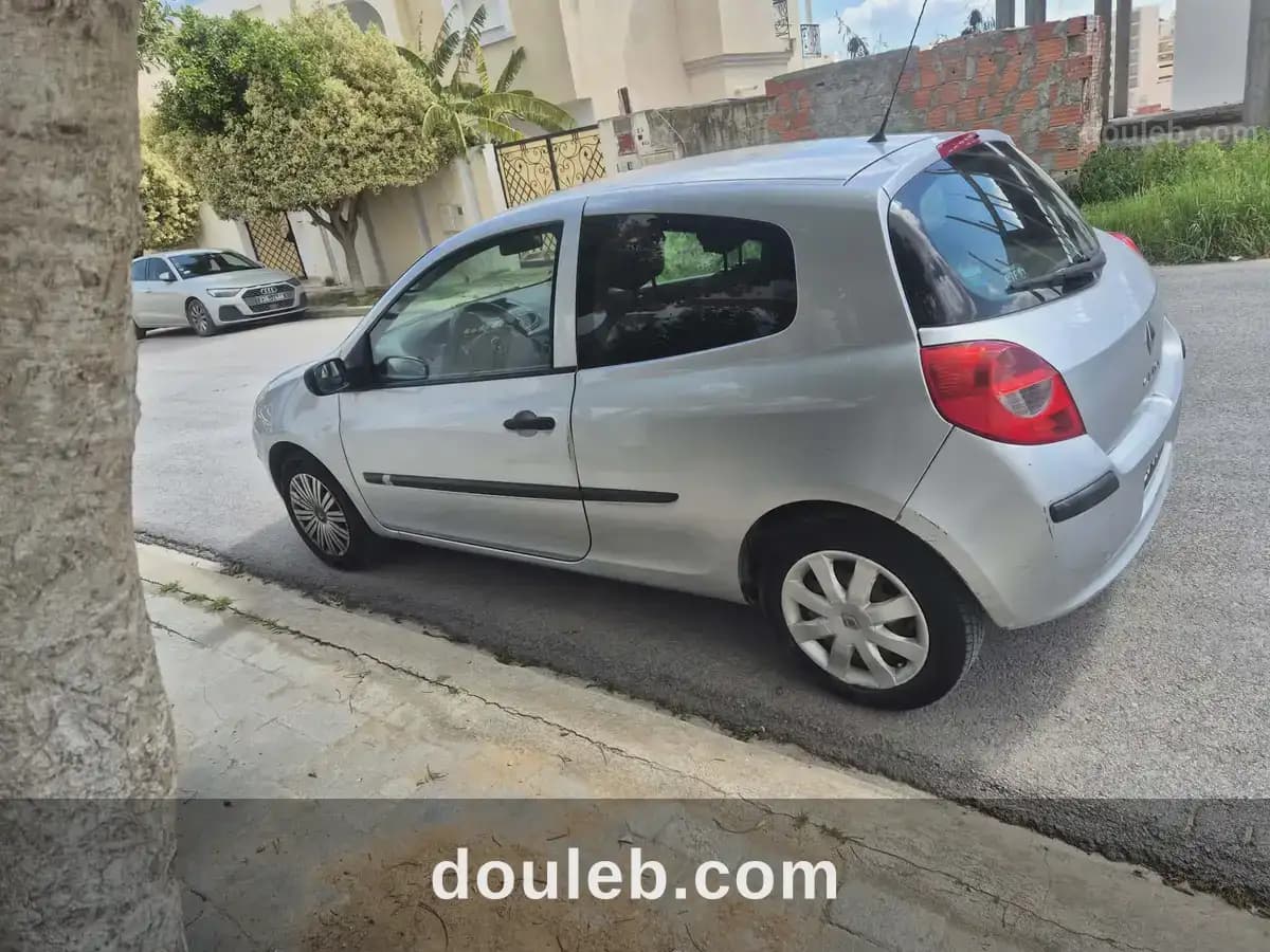 Clio 6cv diesel - Photo 1