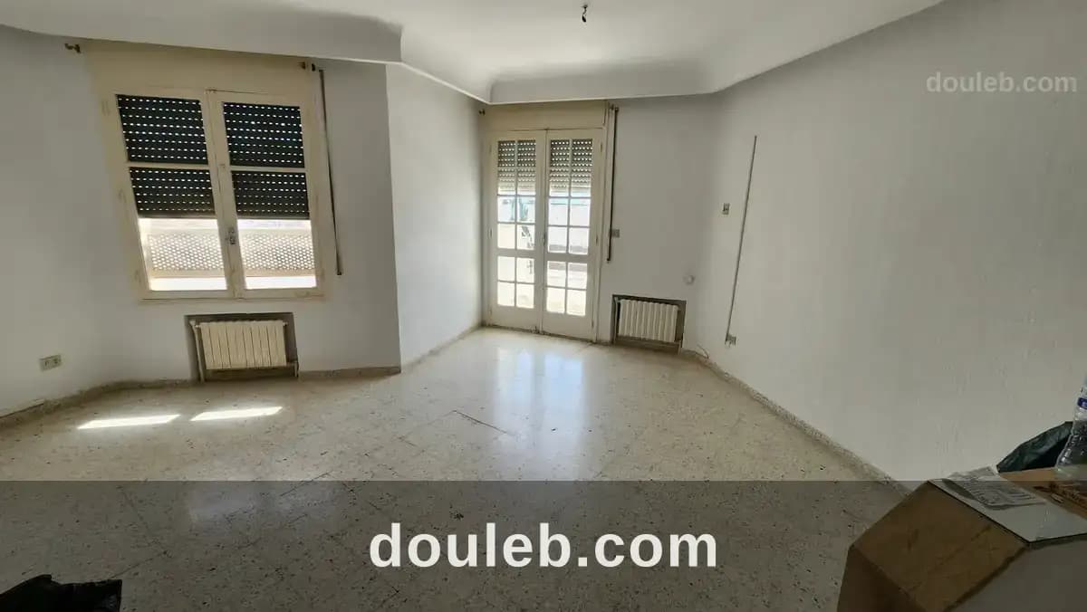 Appartement s1 derrière campus el manar - Photo 1
