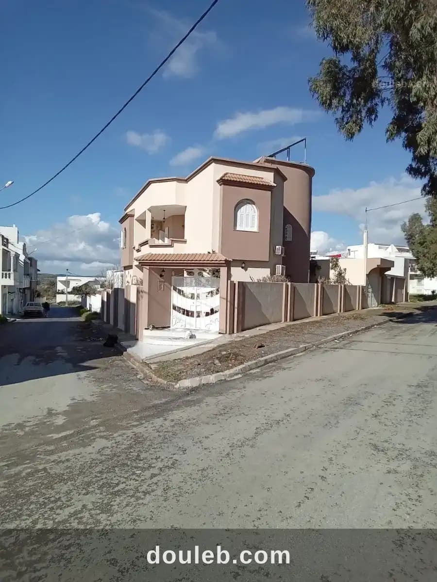 Villa angle avec jardin double façade à mb - Photo 1