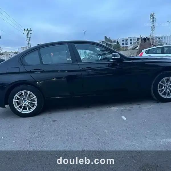Bmw 316i noir 1ère main - Miniature 3
