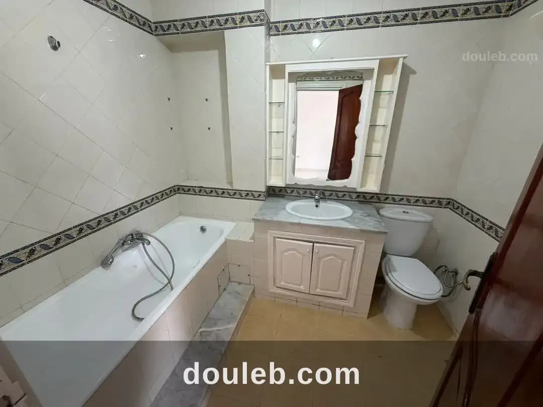 Etage de villa s4 1600d ennasr 1 - Miniature 4