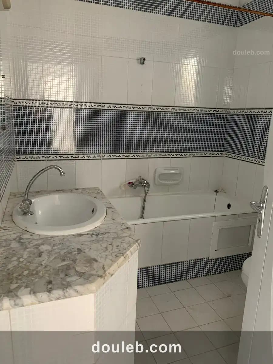 Appartement s2 cellier et place parking - Miniature 4