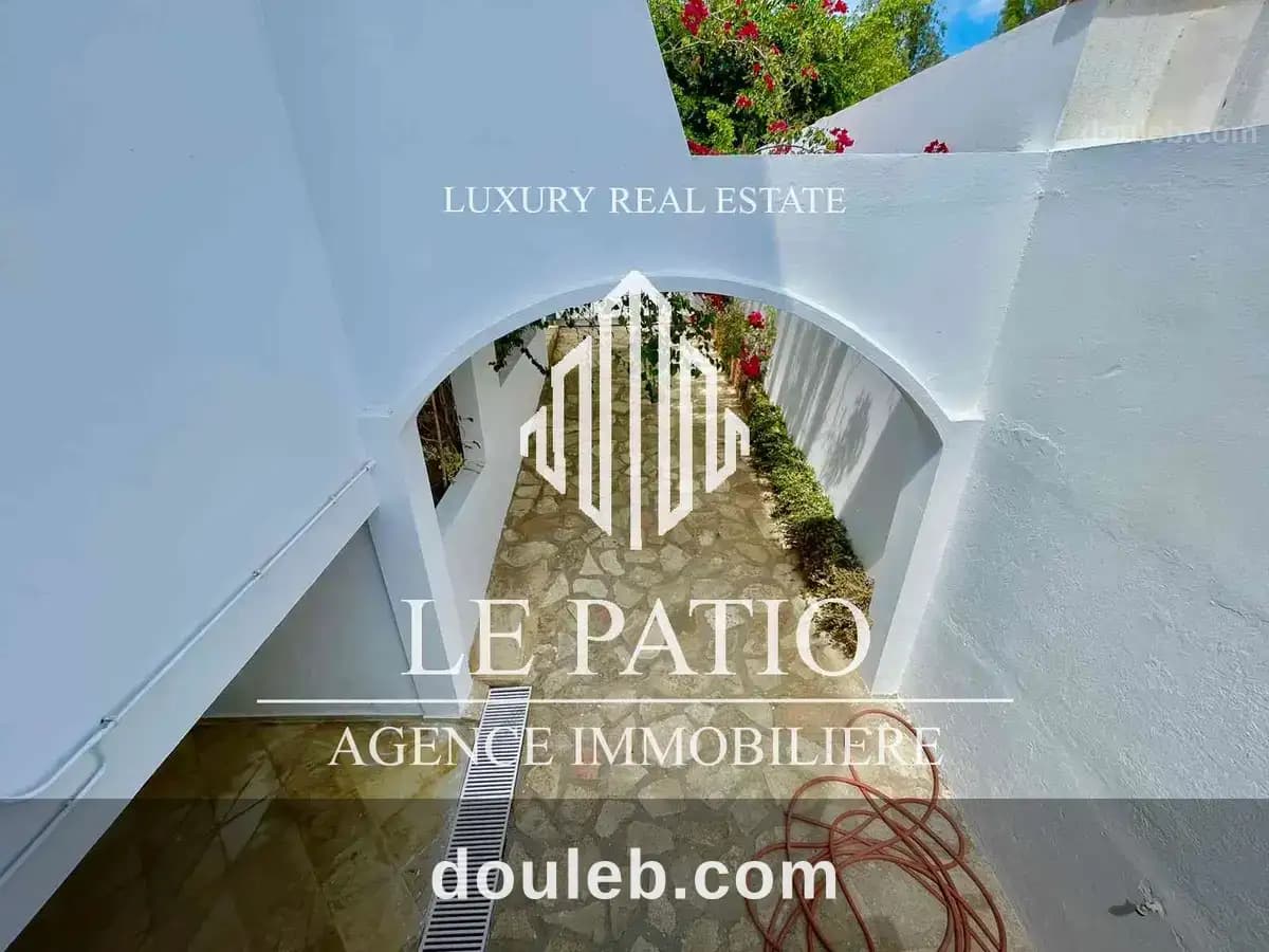 Villa s5 avec piscine à gammarth - Miniature 3