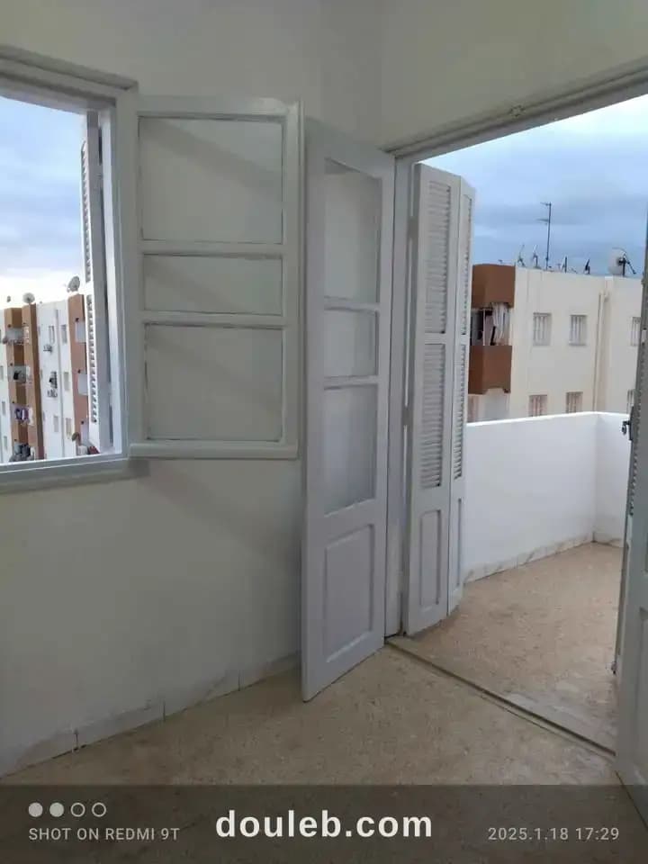 Appartement s2 à borj louzir - Miniature 5