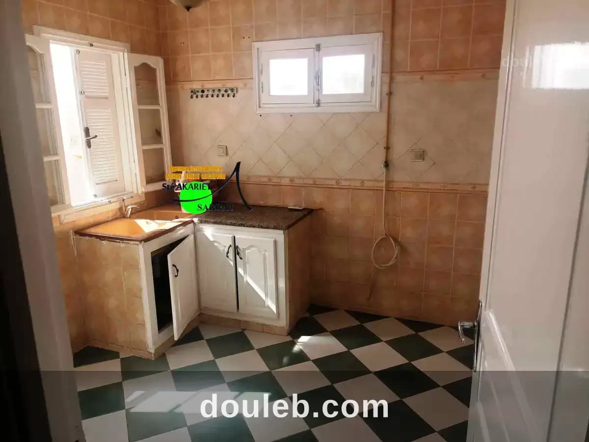 Petite immeuble r3 pour projet ou habitation - Miniature 3