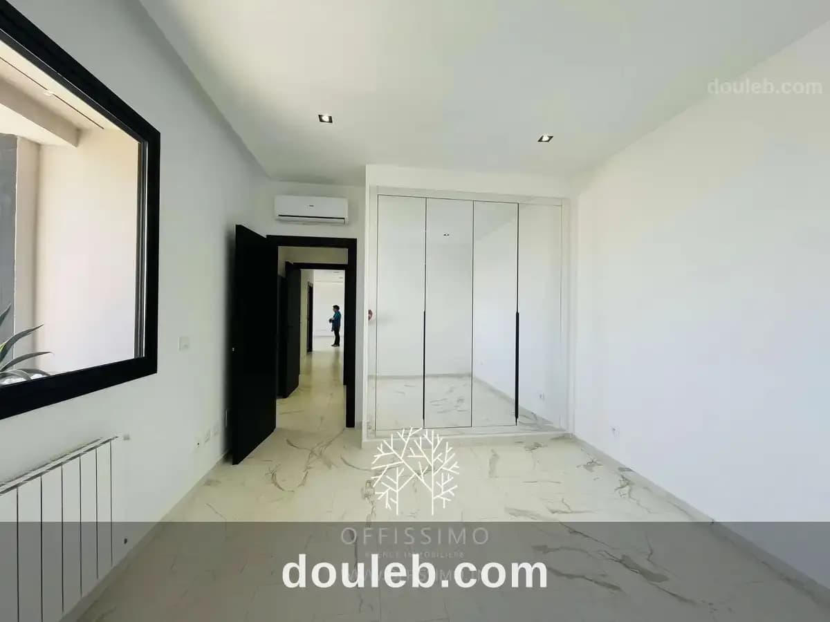 Magnifique appartement s 2 avec vue panoramique - Miniature 5