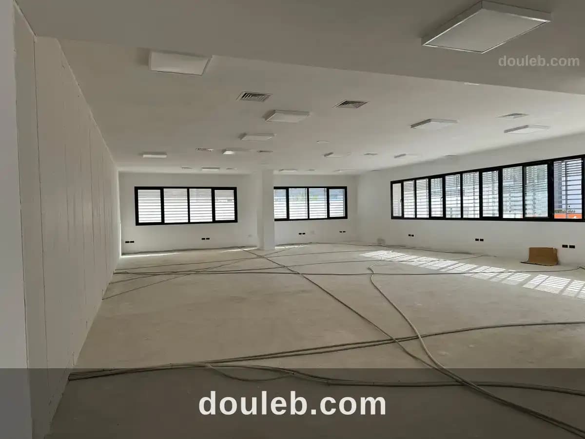 Immeuble bureautique neuf 4800 m2 au lac 3 kram - Photo 1