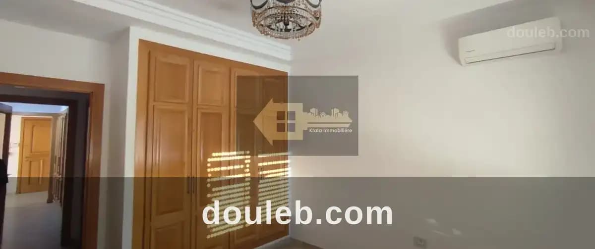 Soukra uma vnt s3 136 m2 - Miniature 4