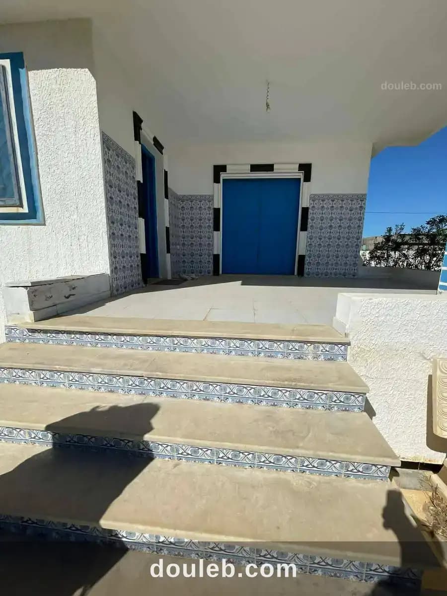Maison de 300m2 a la mer el haouaria - Miniature 2