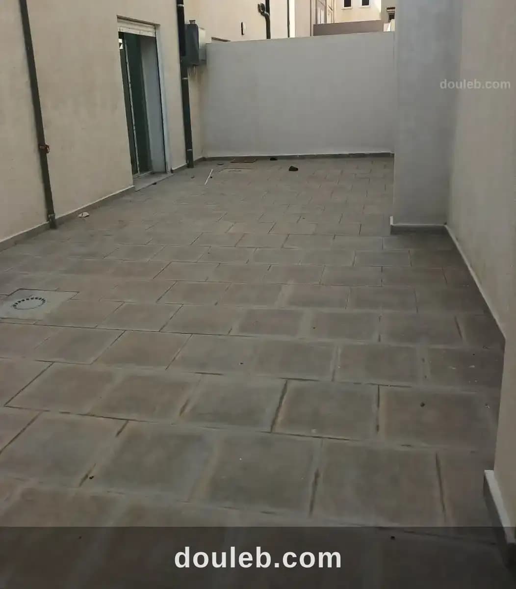 Appartement s1 rdc jamais habité - Miniature 5