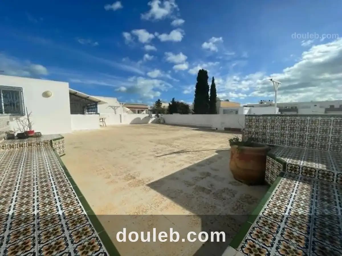 Etage de villa s3 meuble a la marsa - Miniature 5
