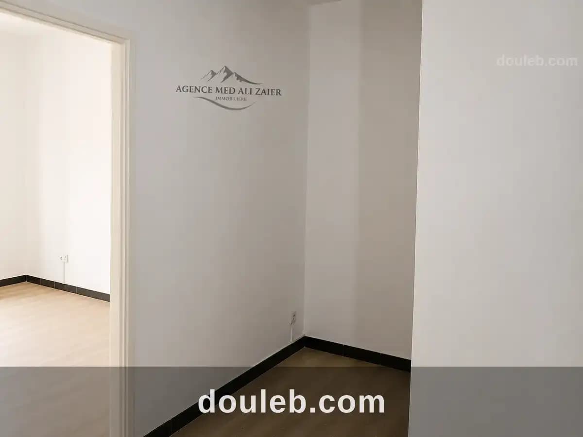 Bureau haut standing hall avec deux chambres - Photo 1