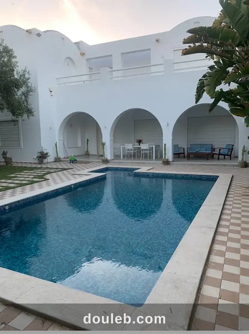 Grande villa avec picine - Photo 1