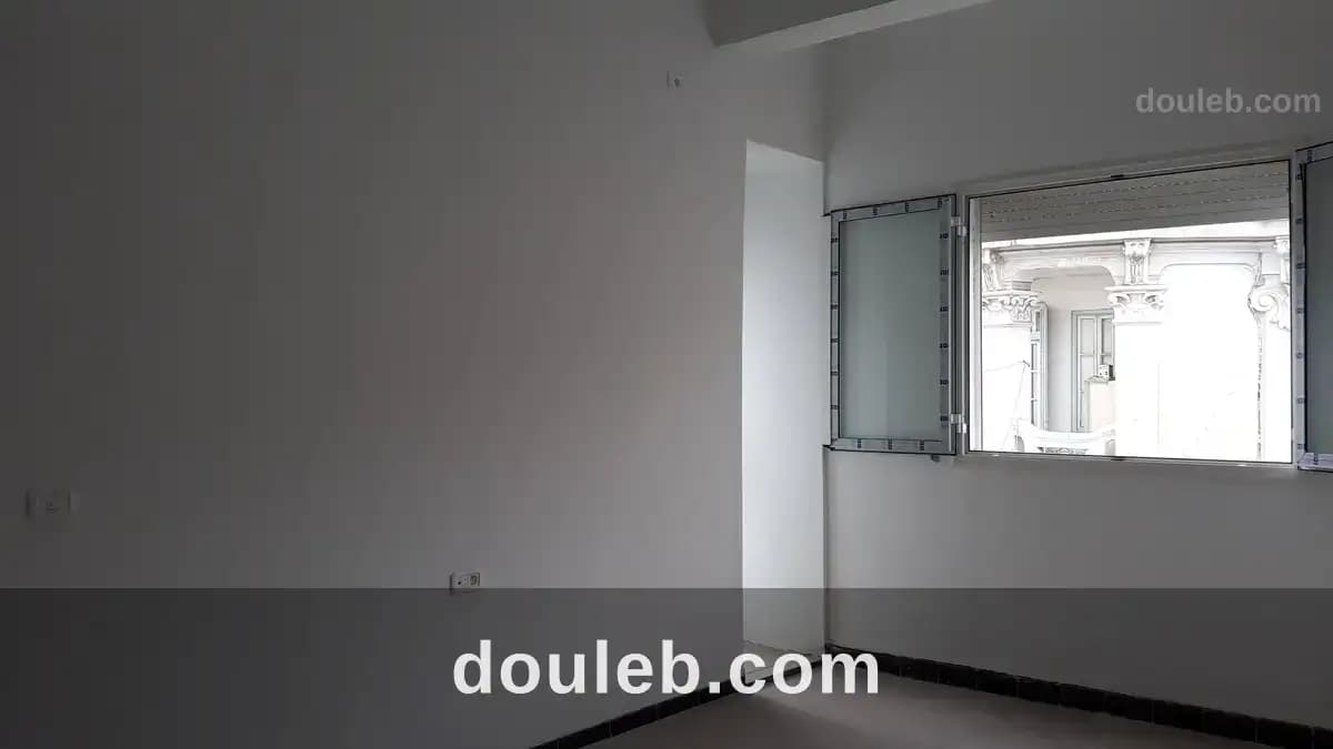 Appartement au centre ville - Miniature 2