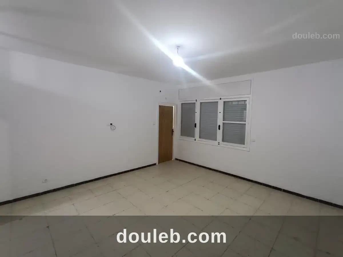 Appartement s2 renove au premier etg - Miniature 4