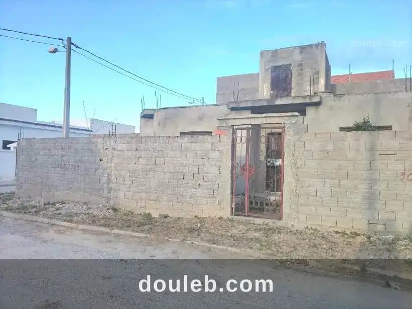 Maison inachevée cité essalama raoued - Photo 1