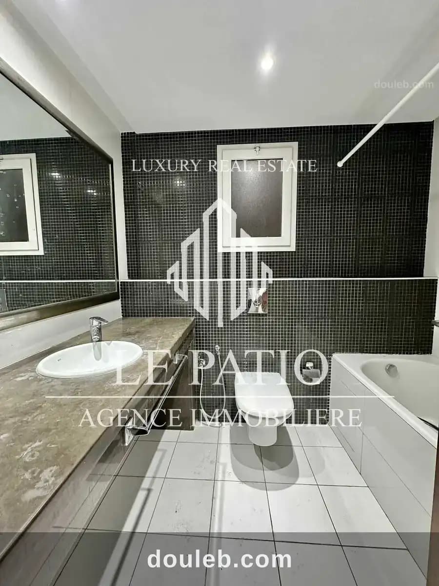 Appartement s3 au dernier etage avec vue degagee - Miniature 4