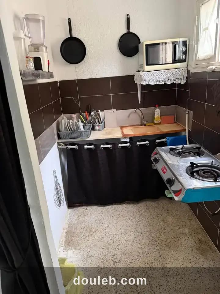 Appartement meublé au 1er étage - Miniature 5