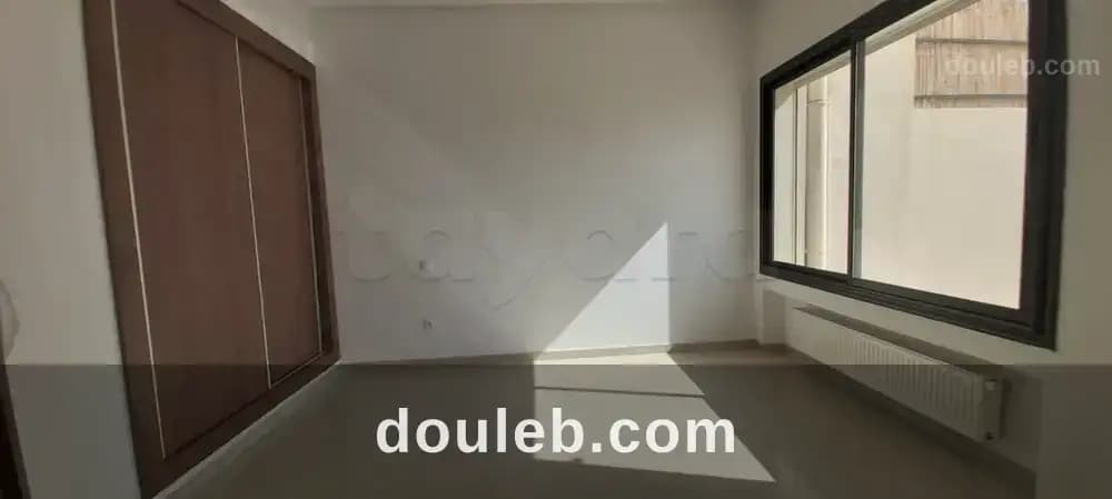 Très bel appartement s2 avec jardin à ennasr 2 - Miniature 2