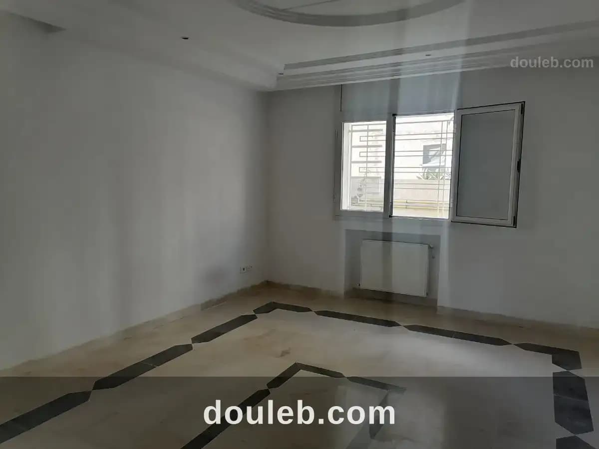 Un appartement en s1 à ain zaghouen nord - Miniature 2