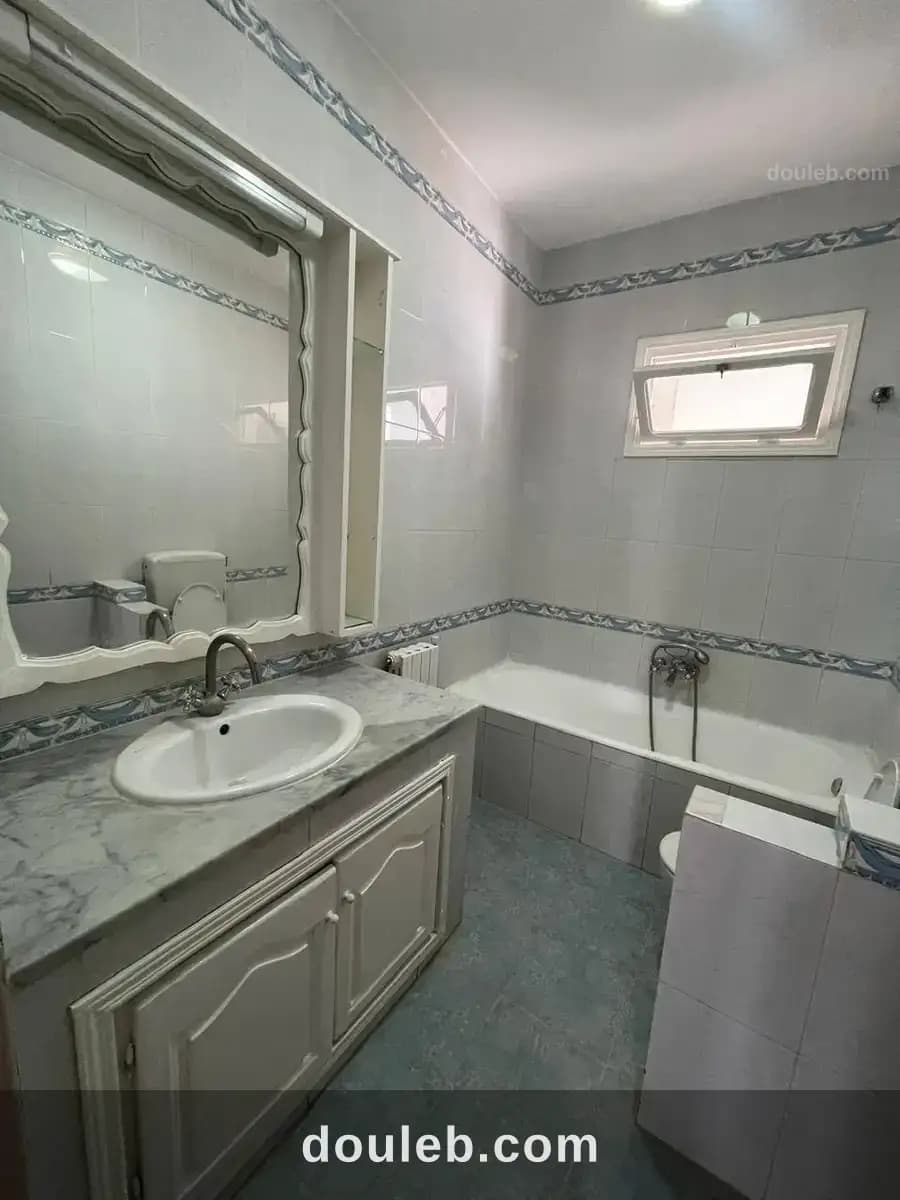 Etage de villa s4 à ennasr 1 - Miniature 4