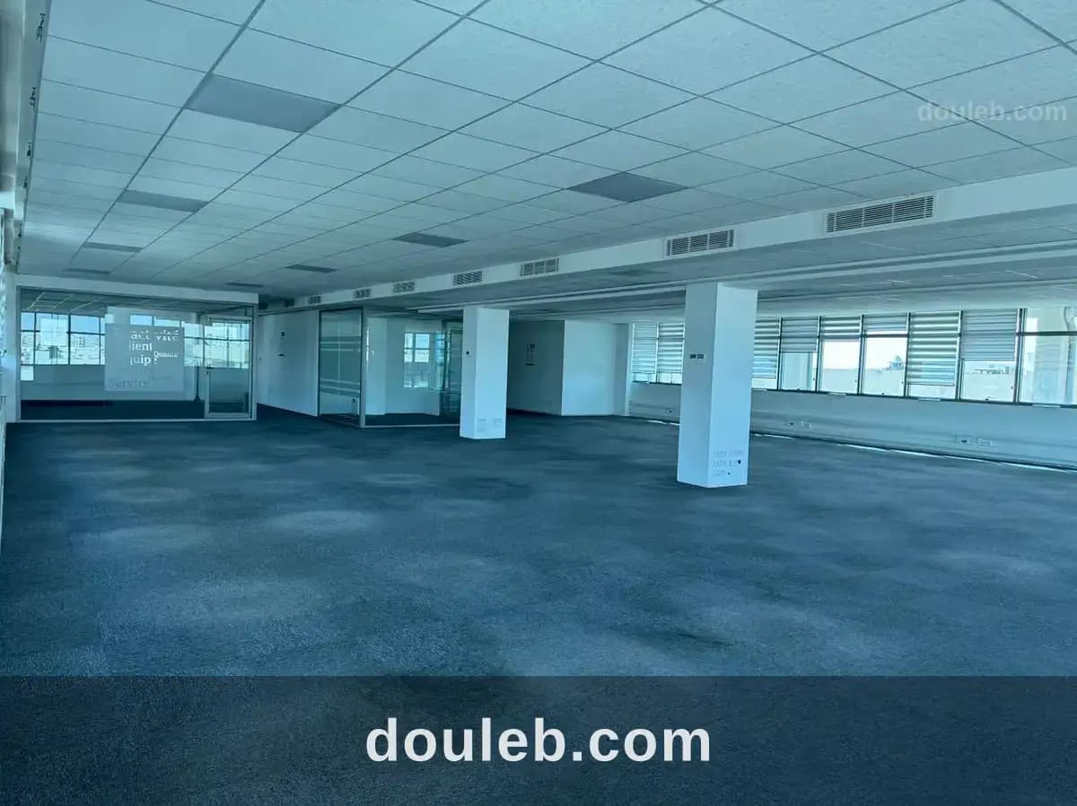 Super bureau 2300 m2 haut standing au lac 2 - Photo 1