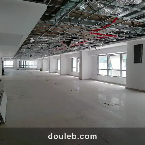 Open space 2400 m2 haut standing au lac 1 - Photo 1
