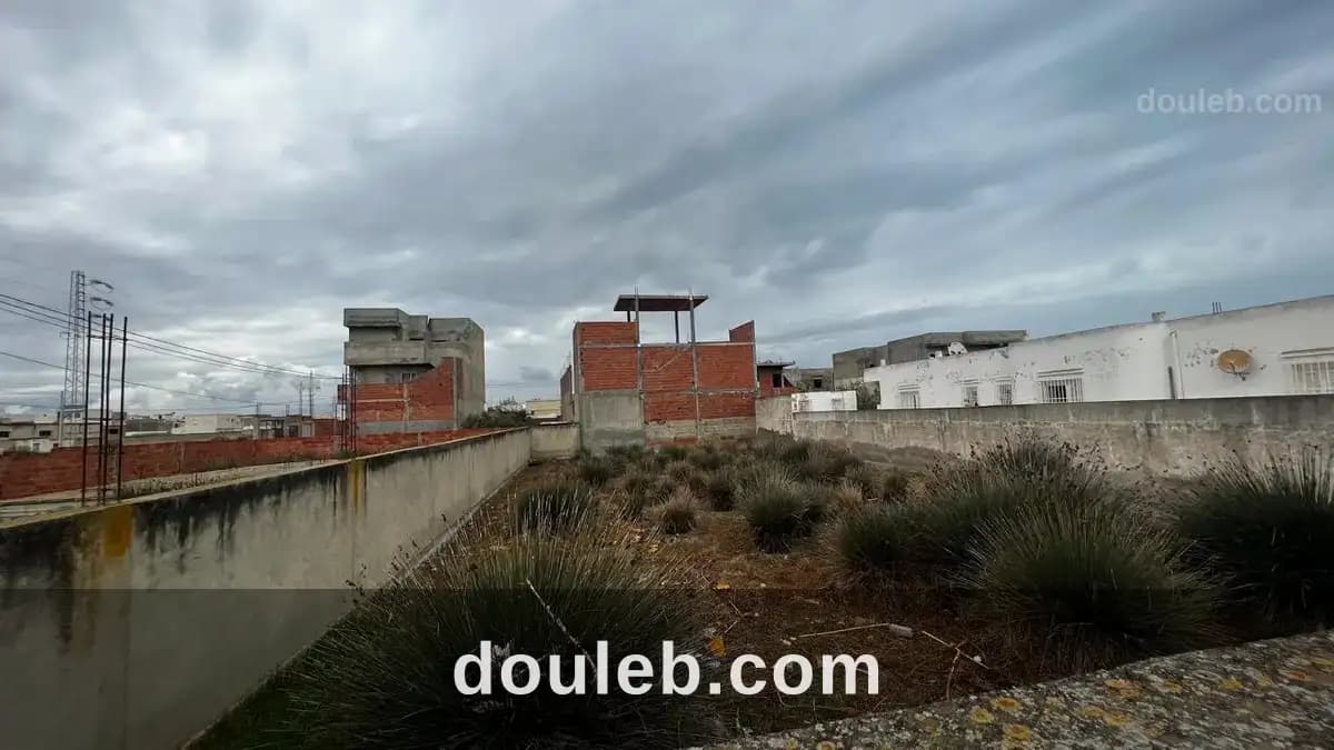 Lot de terrain clôturé situé à raoued - Photo 1