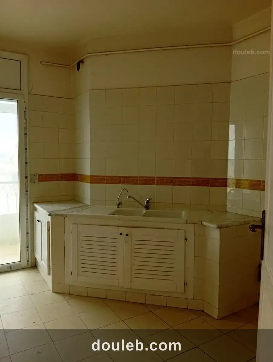 Un appartement s2 à ain zaghwen nord - Miniature 3