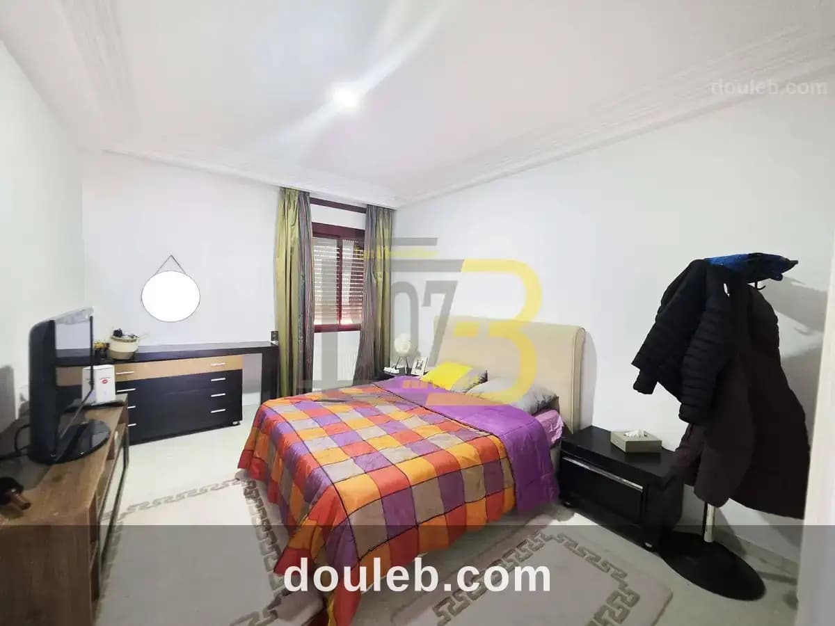 Un appartement s3 retapé à cité ennasr - Miniature 4