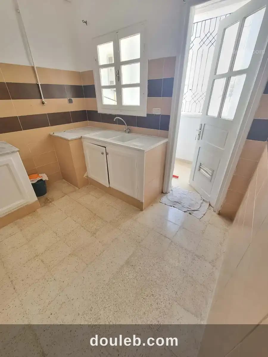 Bel appartement s2 retapé - Miniature 5