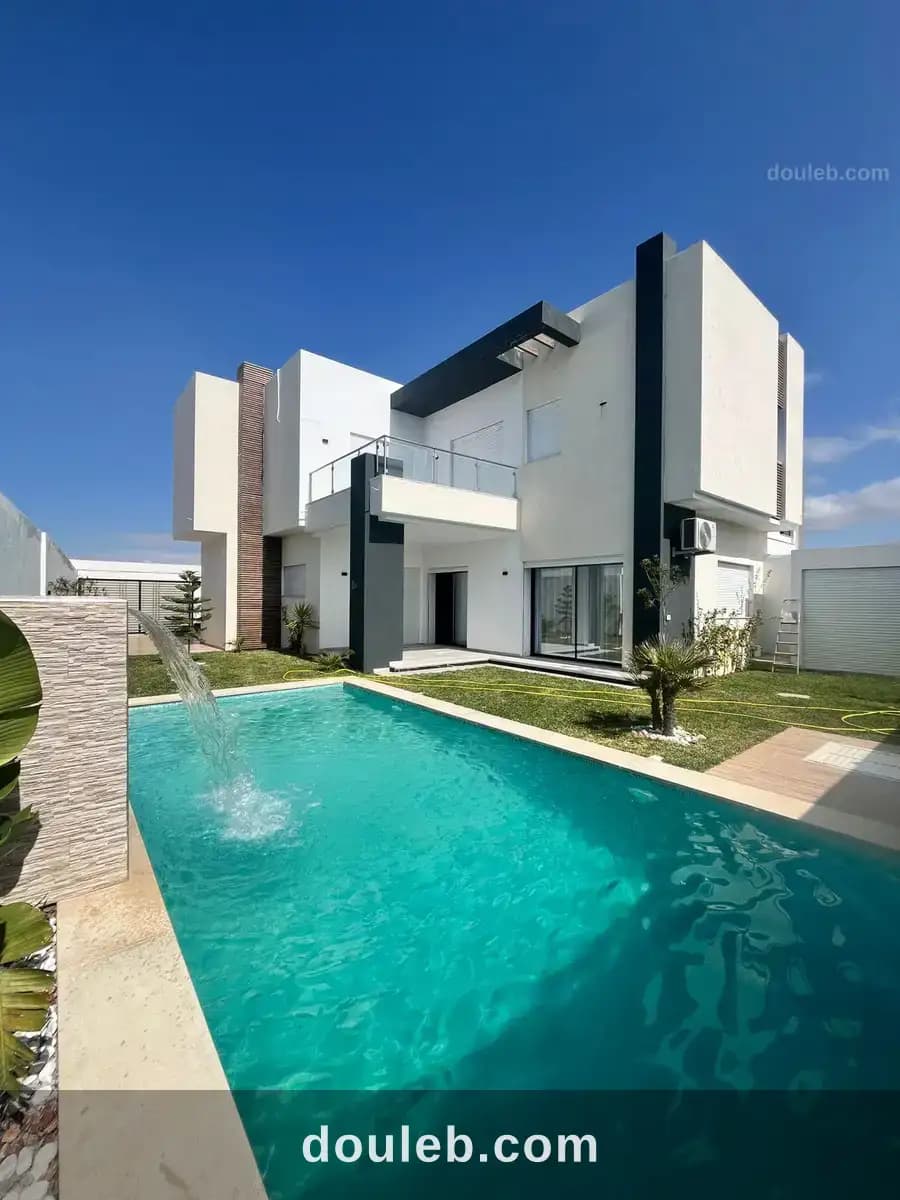Une villa meublée s4 avec jardin et piscine - Miniature 2