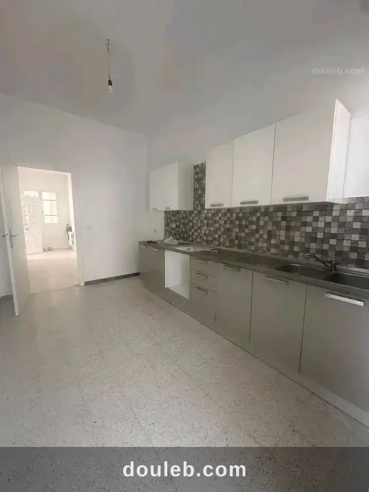 Étage d'une villa s 3 menzah 7 - Photo 1
