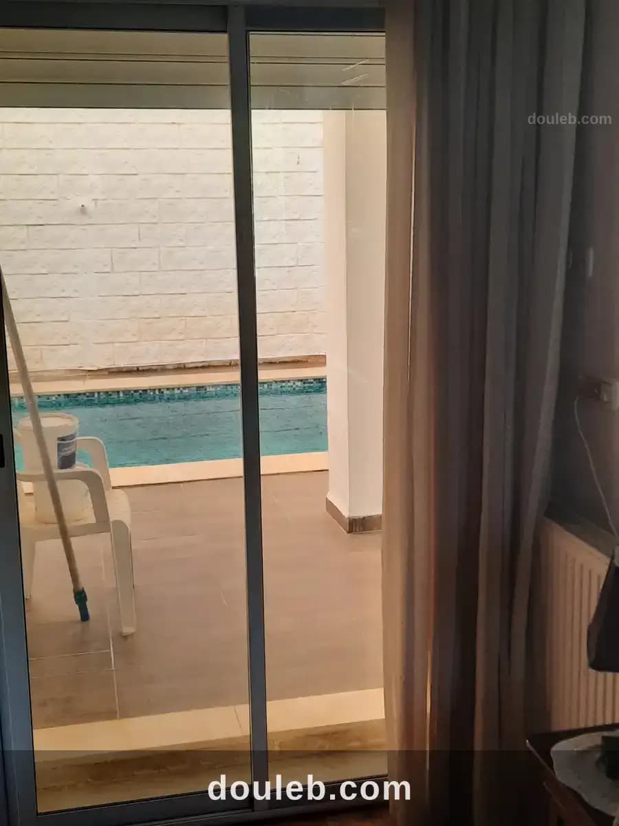 Villa spacieuse avec piscine - Miniature 5