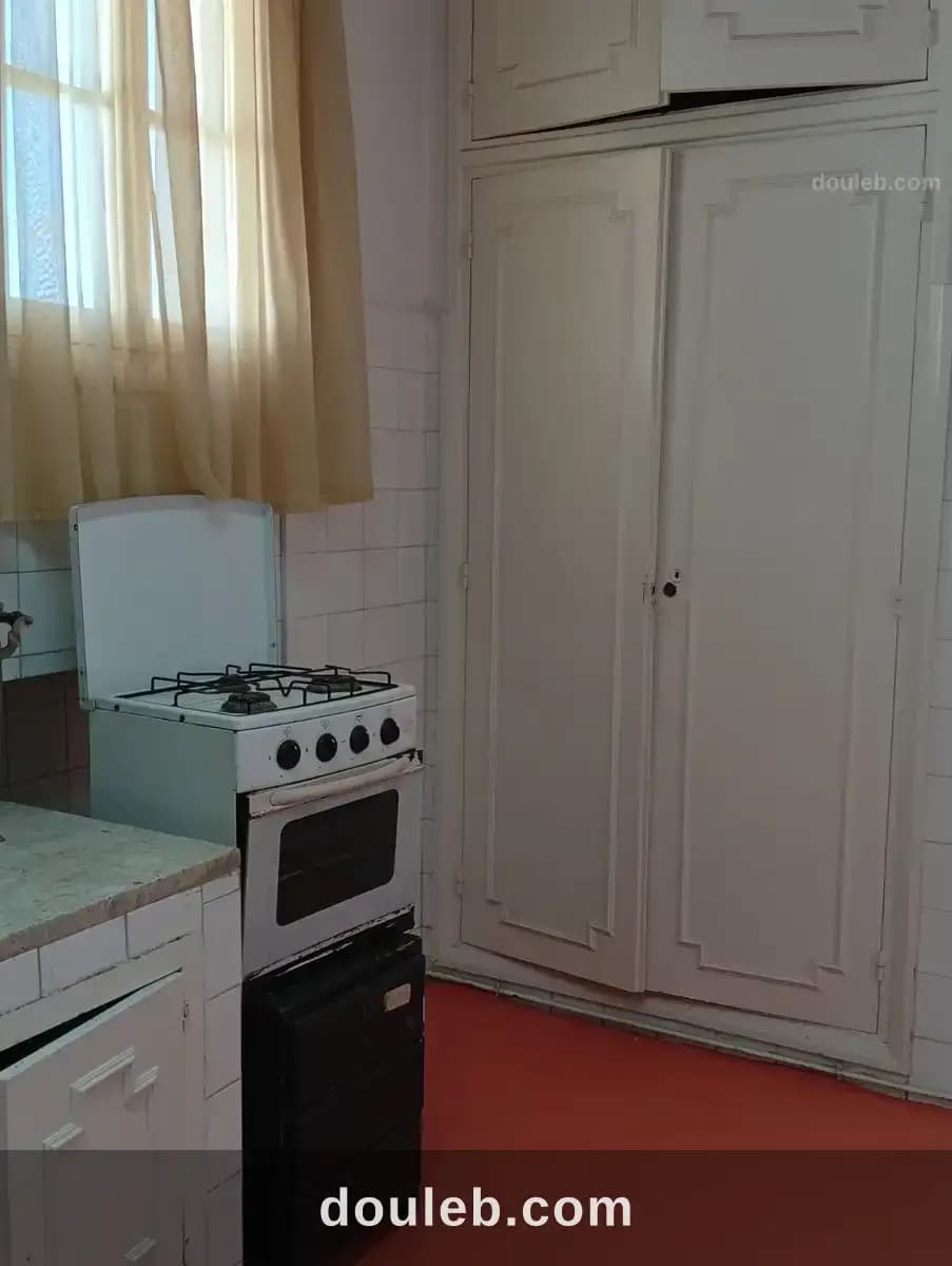 Un étage de villa usage bureautique à alain savary - Miniature 4