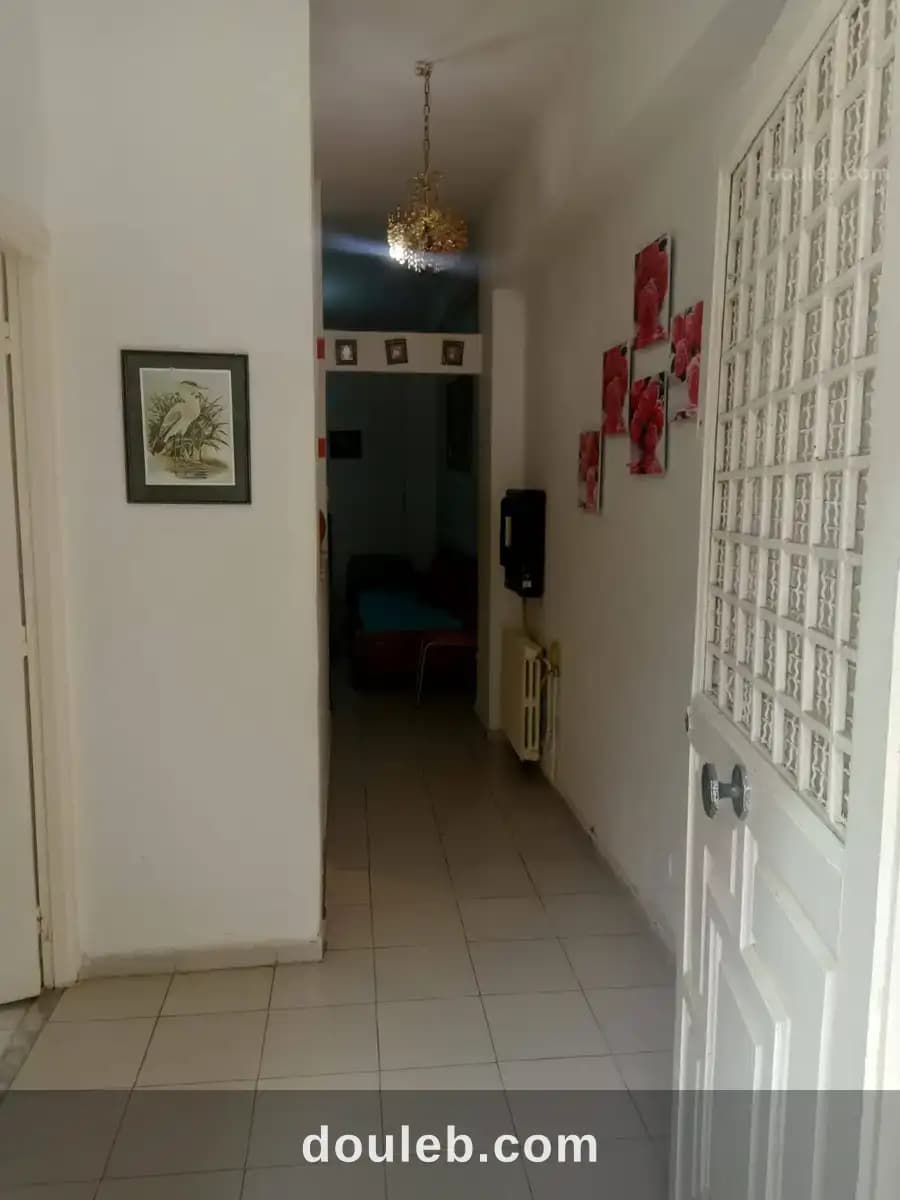 Joli appartement s0 spacieux - Miniature 2