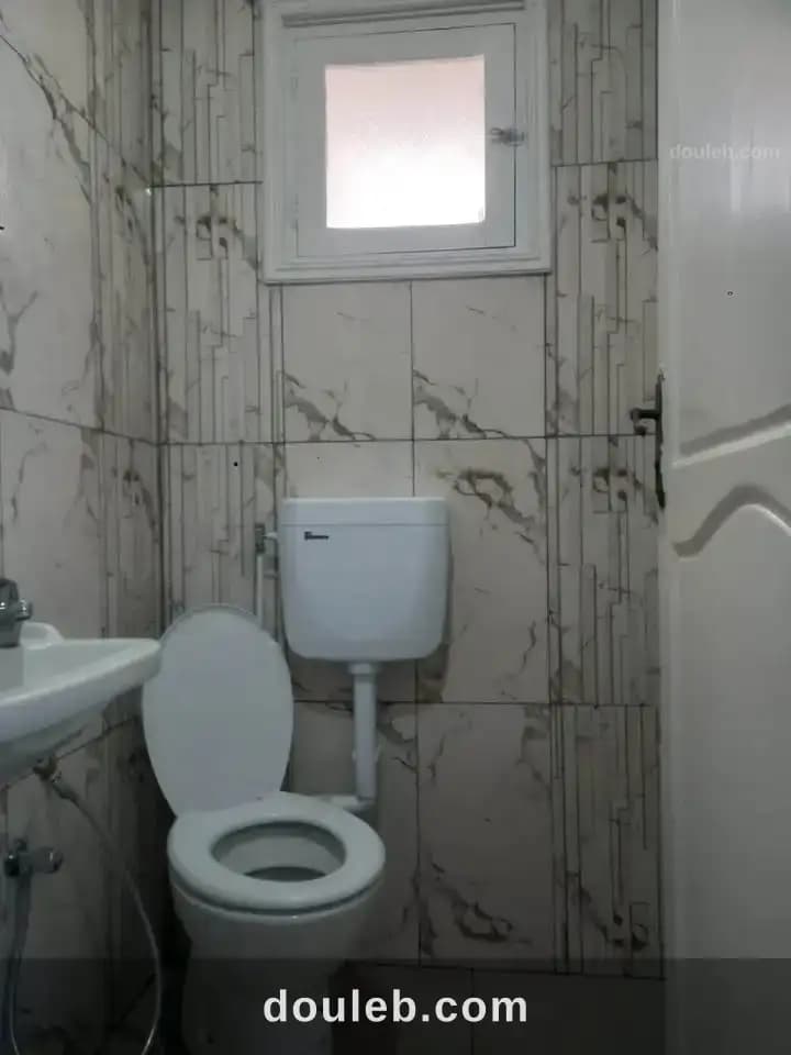 Étage de villa pour usage bureautique - Miniature 3