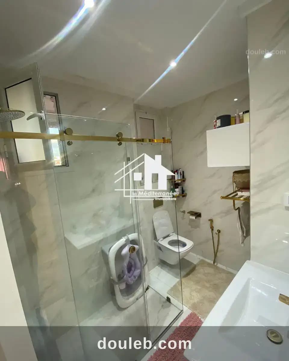 Appartement s3 3éme étage sans ascenseur - Miniature 2