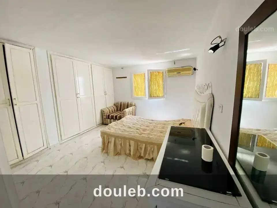 Joli studio s0 meublée - Miniature 5