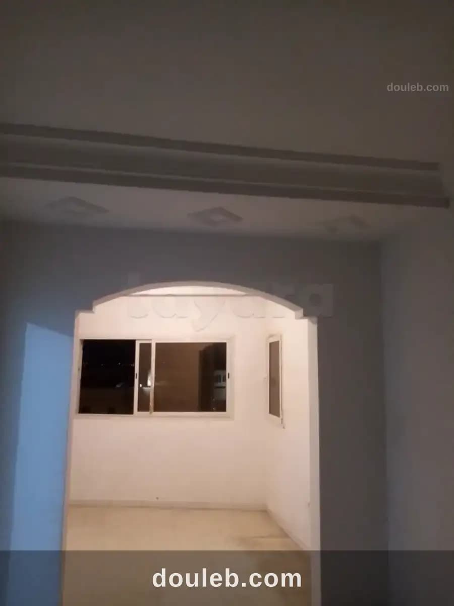 1er étage d'un immeuble de rdc et 2 étages - Miniature 3