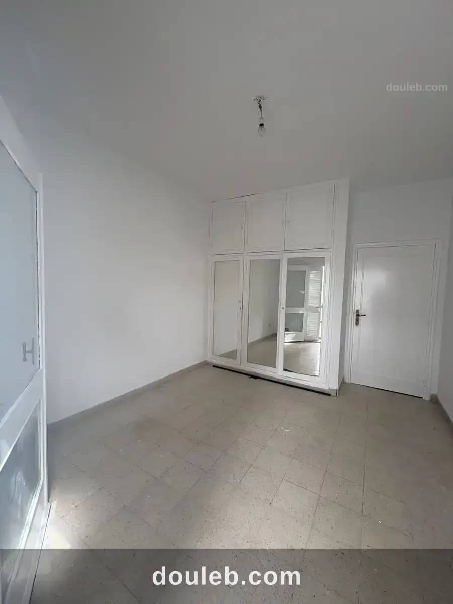 Spacieux triplex uv4 menzah6 usage habitation - Photo 1