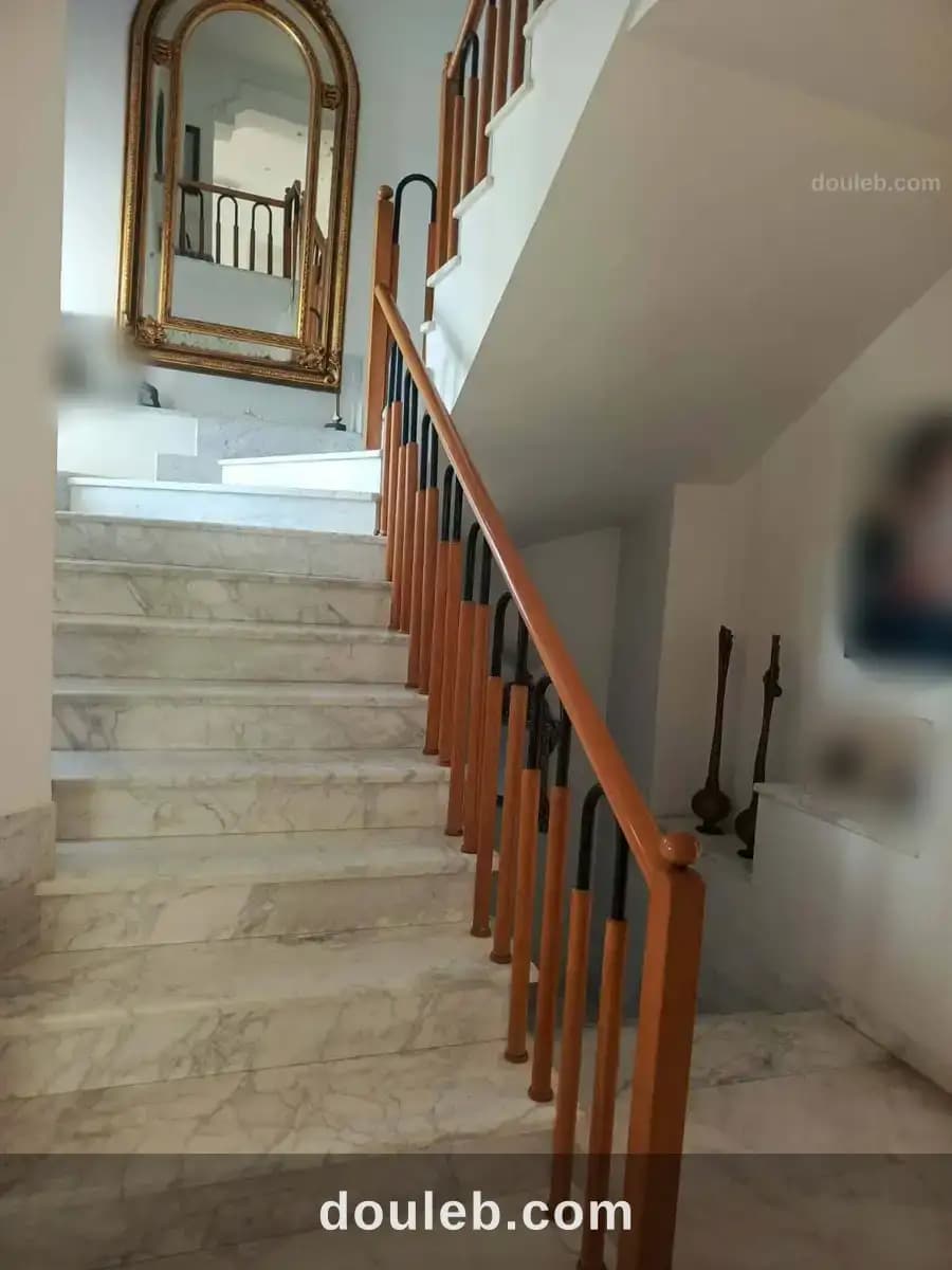 Agréable villa 3 niveaux ennasr 2 - Miniature 3