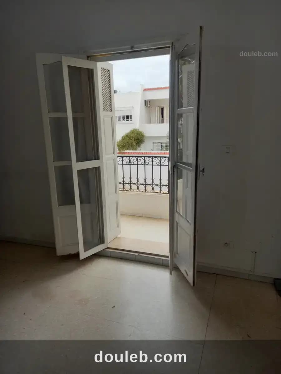 Jolie villa s3 a menzah 8 - Miniature 2