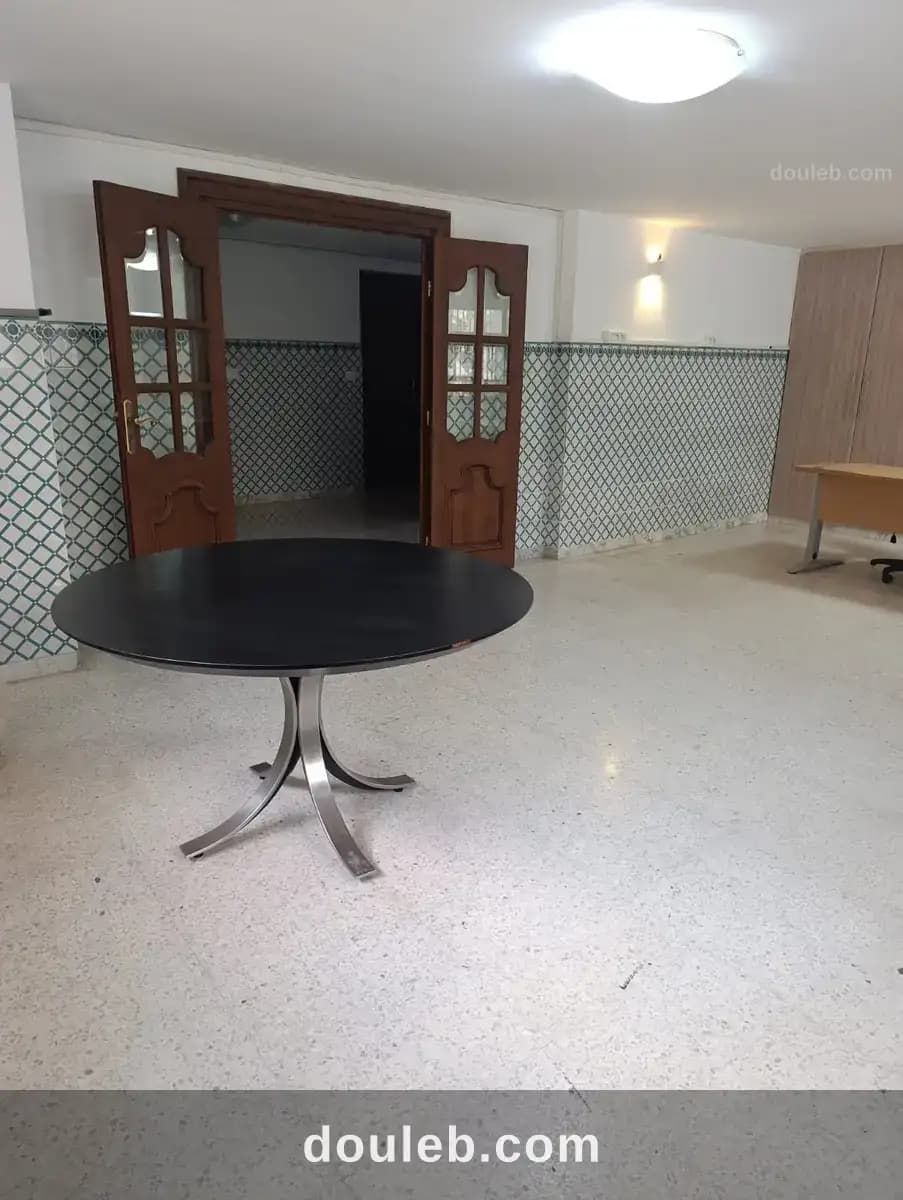 Espace de travail équipé avec une autre sociéte - Miniature 3